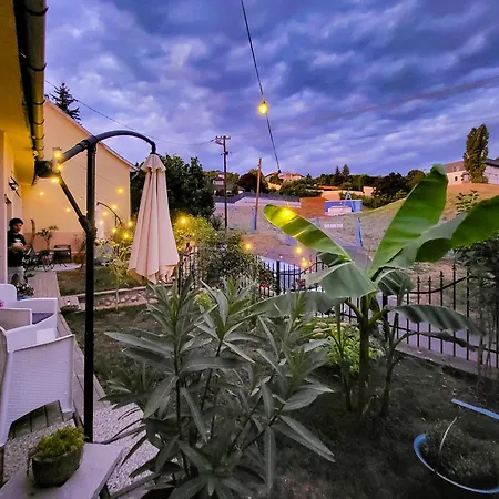 Mi Casa - *