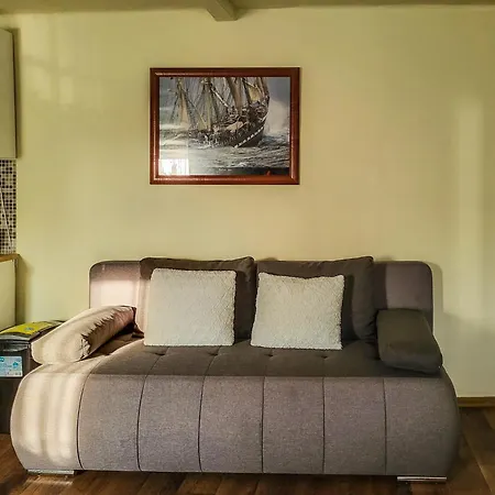 Mi Casa - *