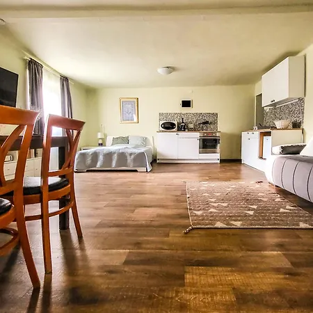 Appartement Mi Casa - *