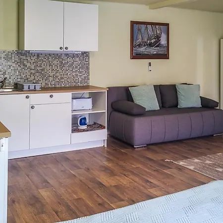 Mi Casa Vendeghaz - דירה