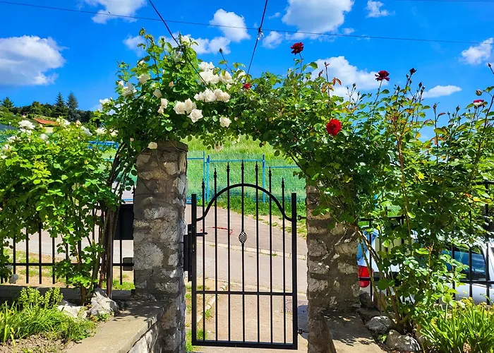 Mi Casa Vendeghaz - Апартаменты *