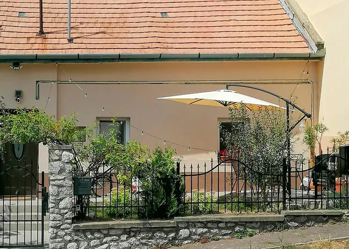 Апартаменты Mi Casa Vendeghaz - *