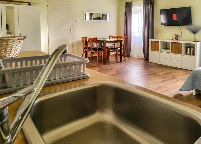 Mi Casa Vendeghaz - Апартаменты *