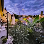 Mi Casa Vendeghaz - *