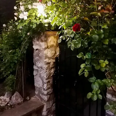 Mi Casa Vendeghaz - * Erlau