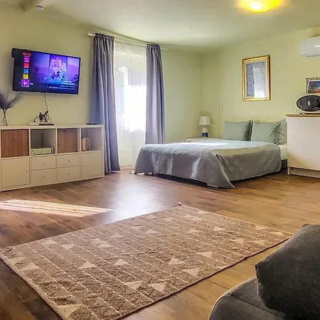 Mi Casa Vendeghaz - Apartment